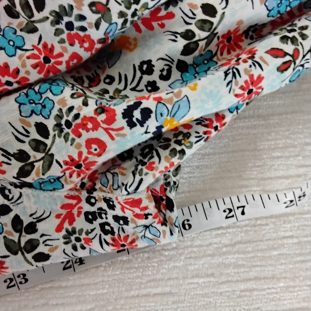 St. John's Bay 1x Plus Multicolor Floral Blouse - Picture 9 of 9